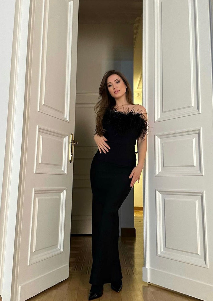 Zosia | Noir Feather Gown