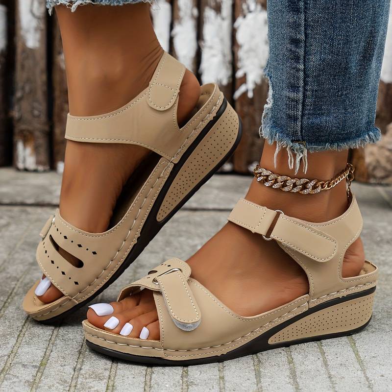 Molly - Adjustable Cushioned Strap Sandals