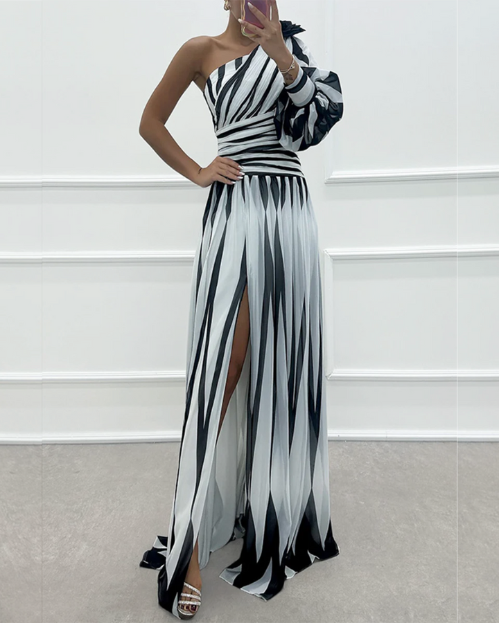 Tilda | Striking Sculpted Gown